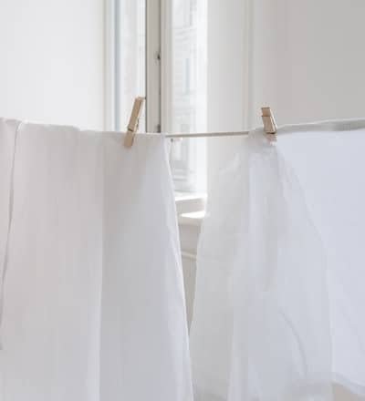 Cómo blanquear ropa amarillenta