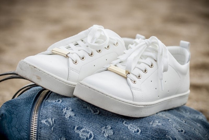 Cómo lavar unas zapatillas en la lavadora