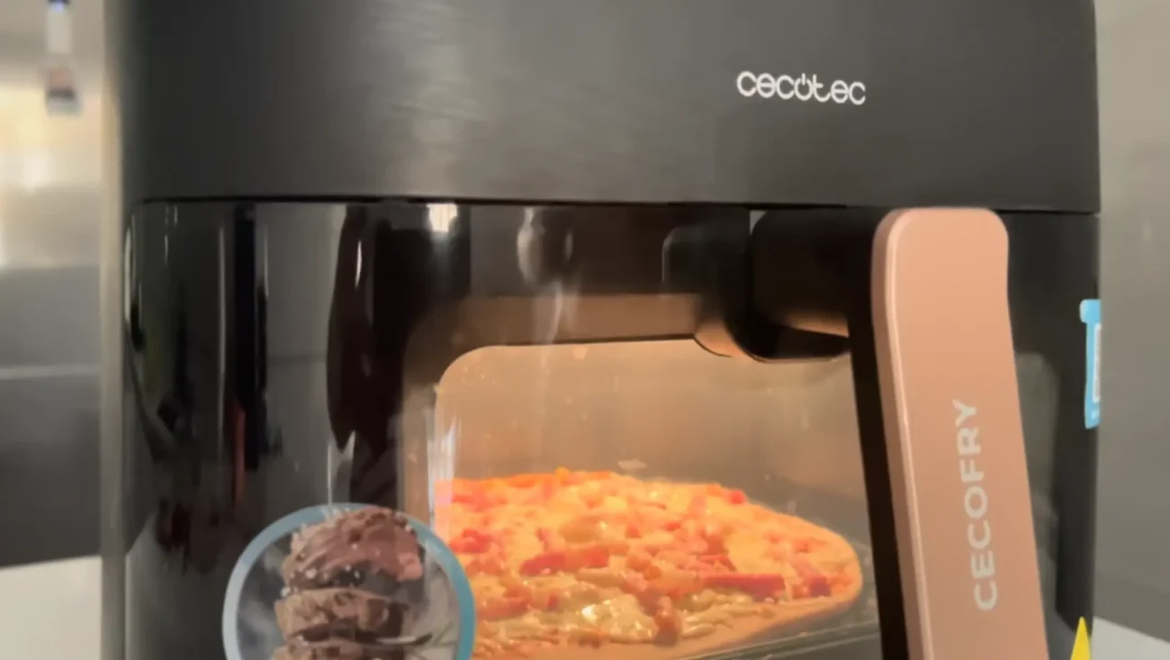 Preparacion de pizza en Cecofry 8500