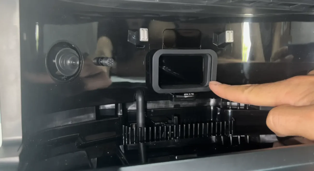 Conductos internos de base de autovaciado
